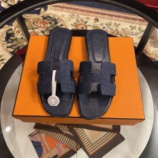 Hermes Slippers